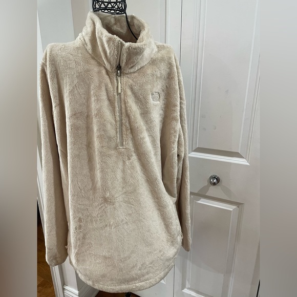 The north face hot pullover - Picture 1 of 3